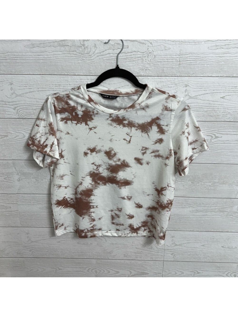 Pair Of Women’s White Cropped Short Sleeve Tee Shirts. Size S - Picture 5 of 6
